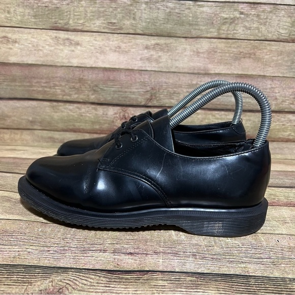 Dr. Martens Shoes - Dr. Martens Nlack Patent Leather Brook Low Boots